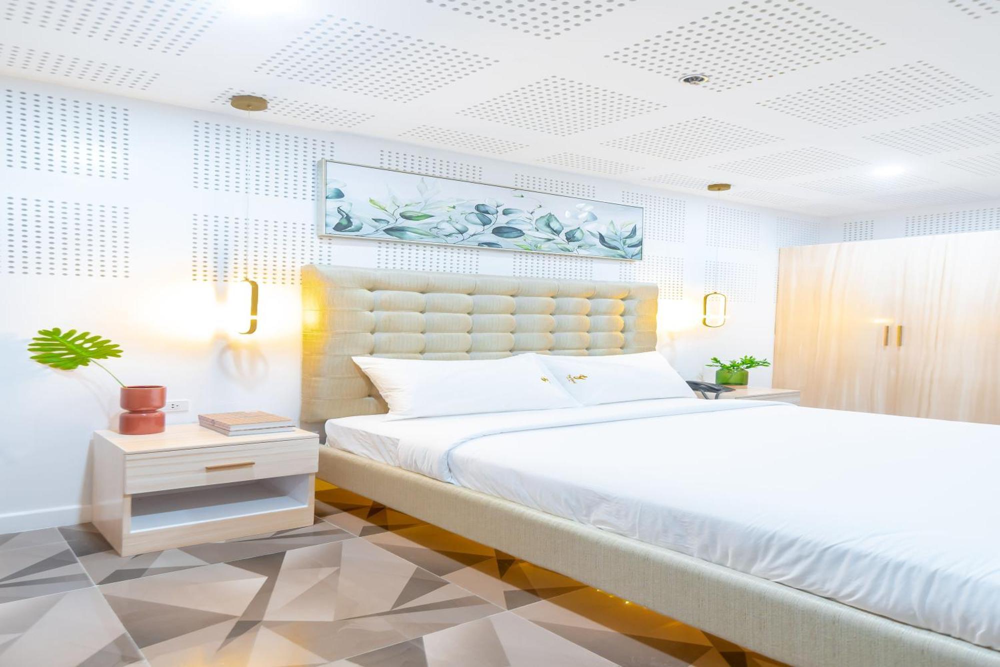 The Glend Hotel Iloilo Passi Екстериор снимка